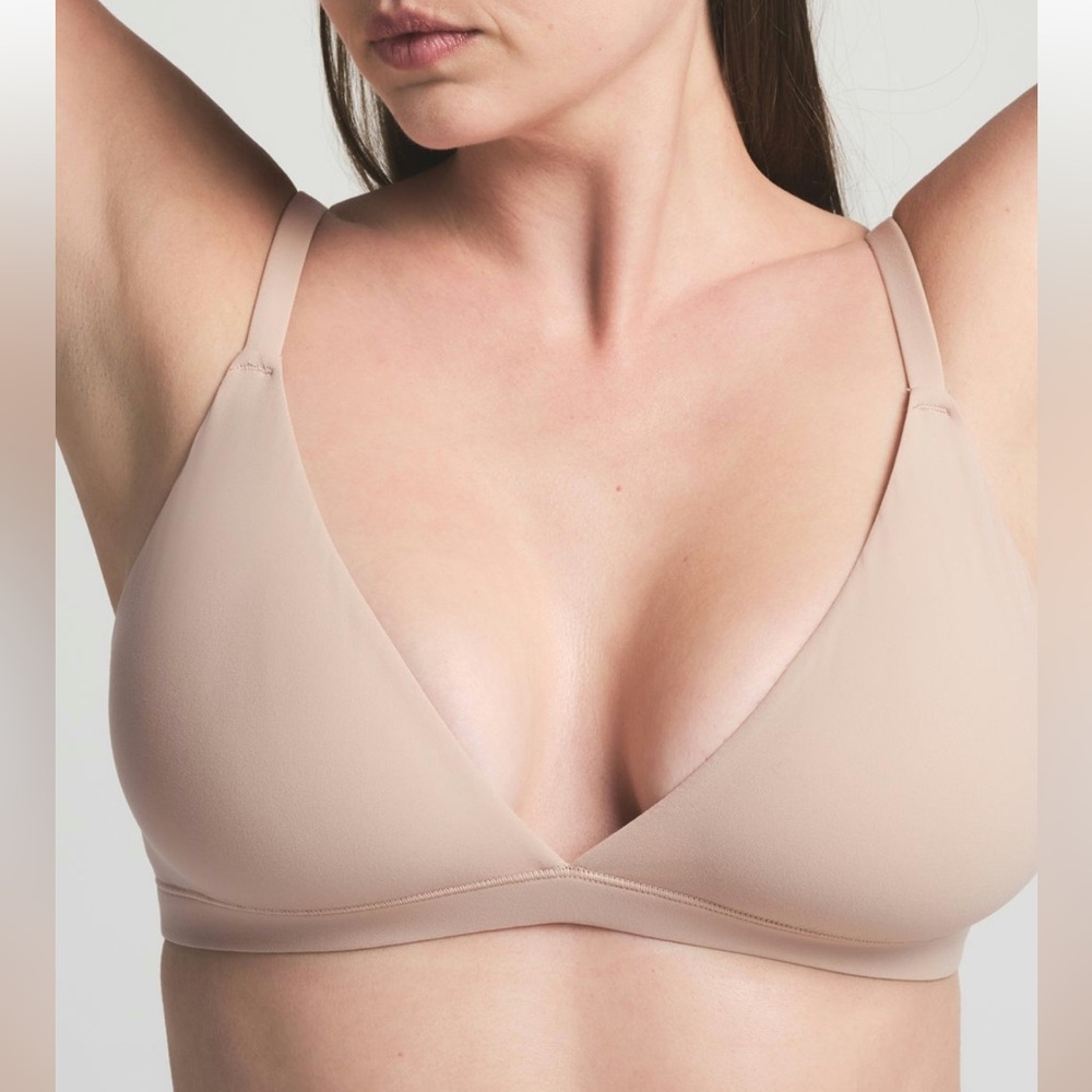 Skims Fits Everybody Tan Triangle Bralette